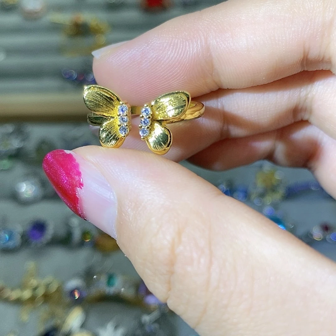 【闪购商品】银S925镶嵌戒指水晶