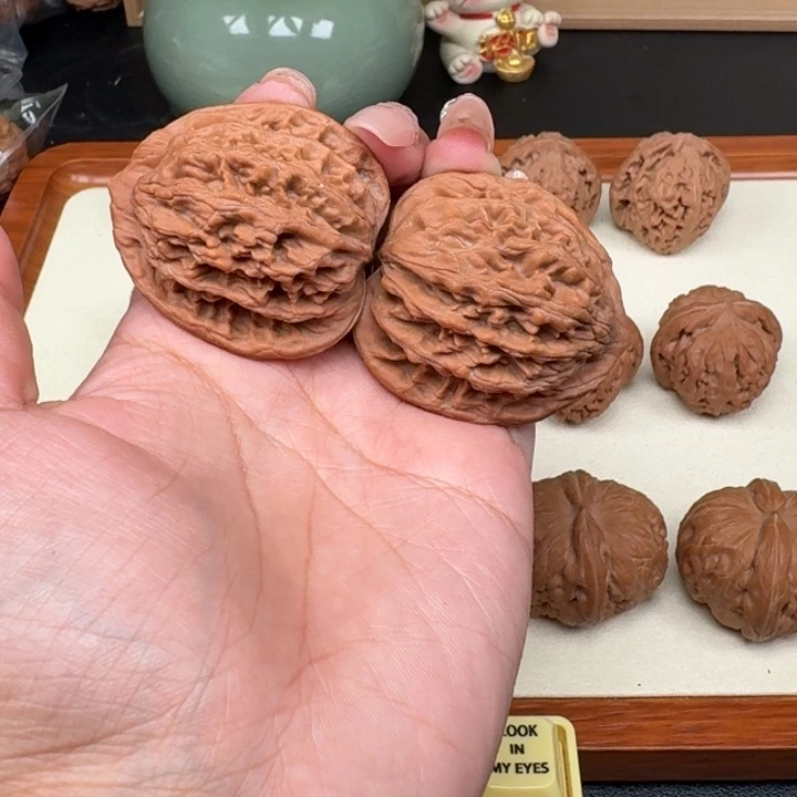 蓝***梦把件文玩核桃全品麦虎42