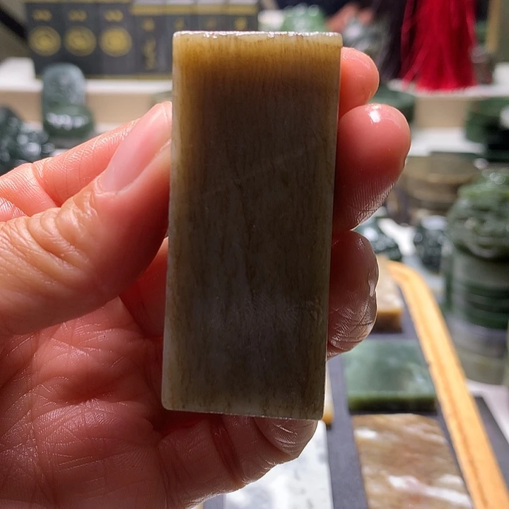 和田玉未镶嵌珠宝半成品