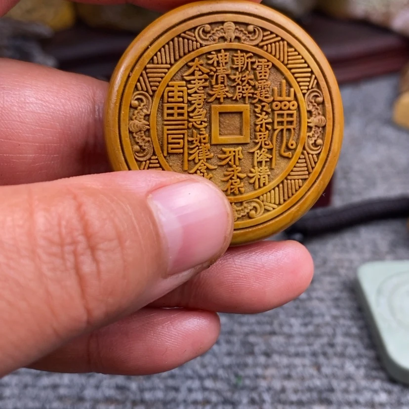 【闪购商品】原石雕刻手把件