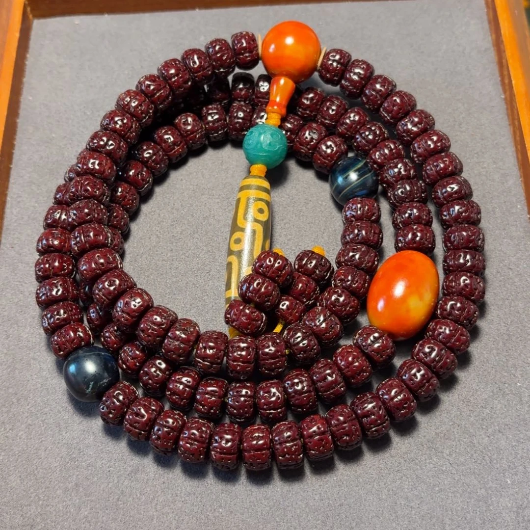 只***”金刚菩提吊坠黑金刚12mm