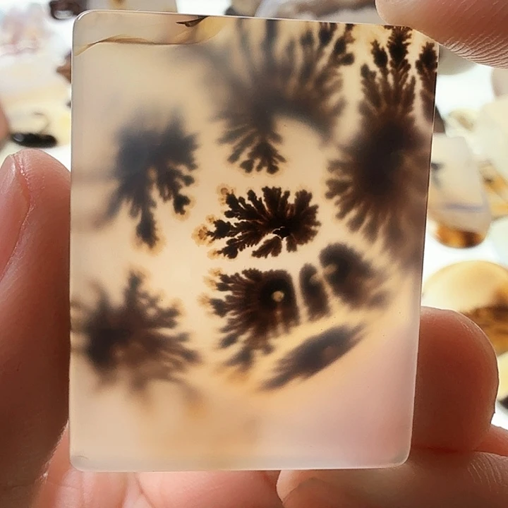 未镶嵌玛瑙/玉髓珠宝半成品