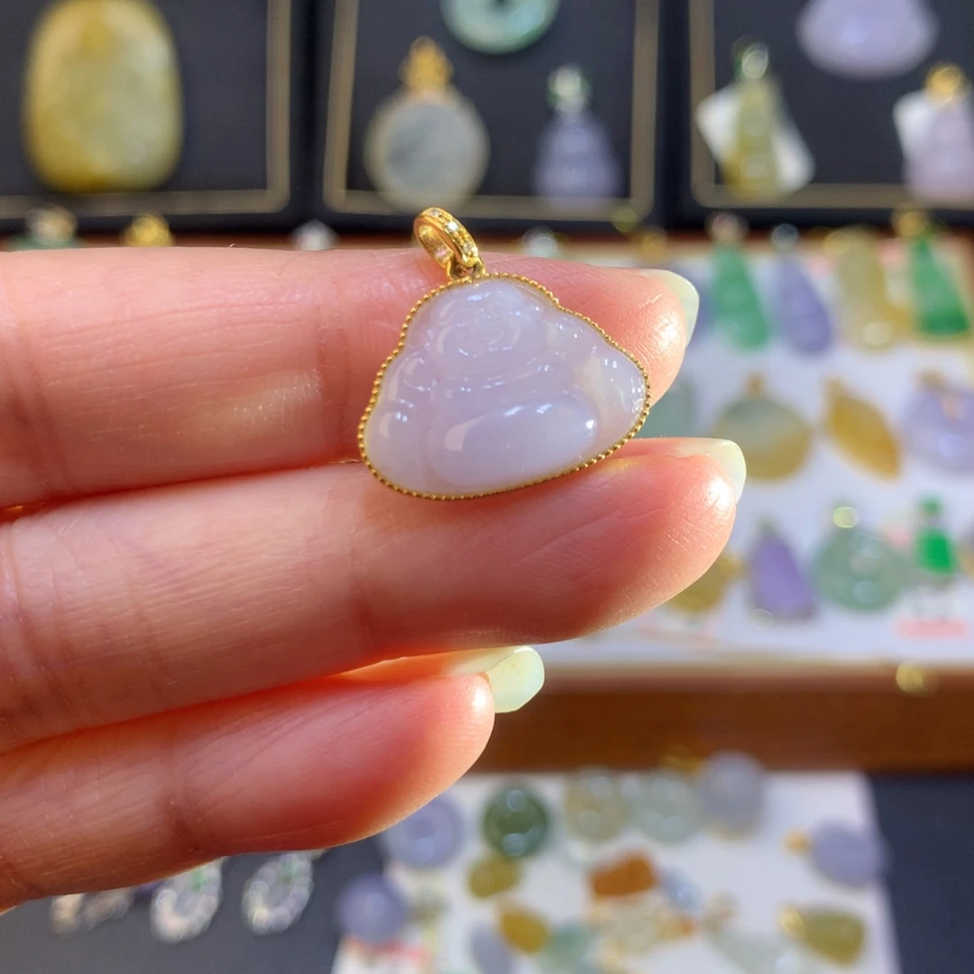 翡翠18K金镶嵌颈饰