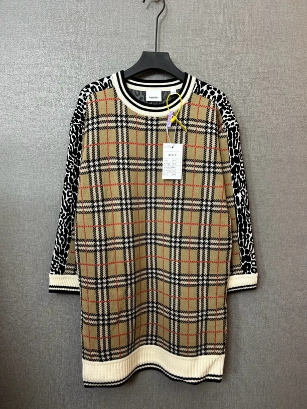 95新 BURBERRY/博柏利 格纹豹纹中长款毛衣