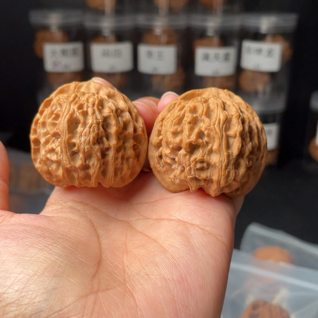文玩核桃吊坠全品42苹果园