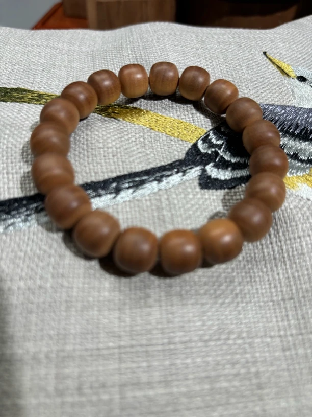 迈索尔老山檀香老料10x11奶香乳甜韵