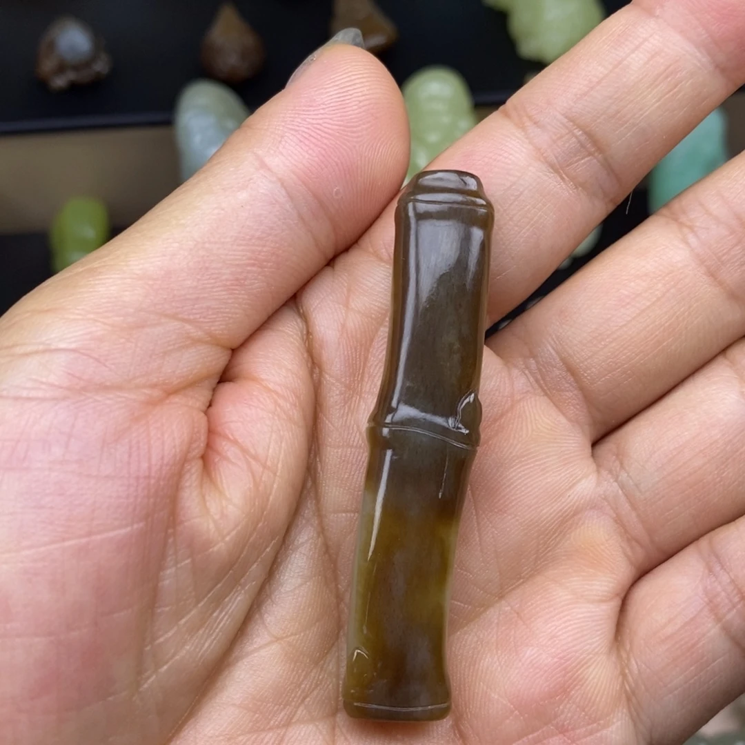 和田玉（糖玉）未镶嵌吊坠(不含链)