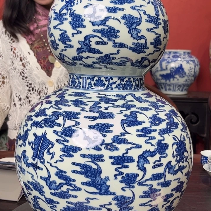 瓷瓶青花云福暗八仙葫芦瓶