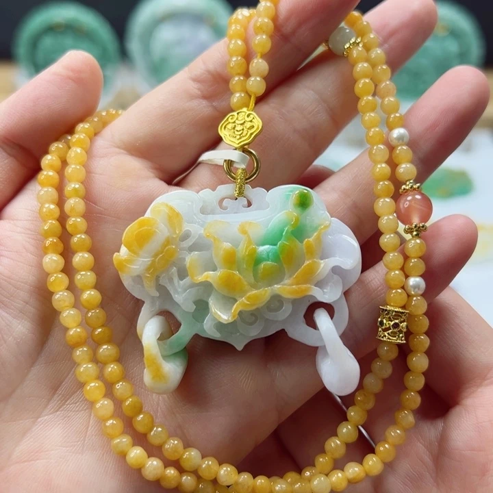 颈饰未镶嵌翡翠吊坠