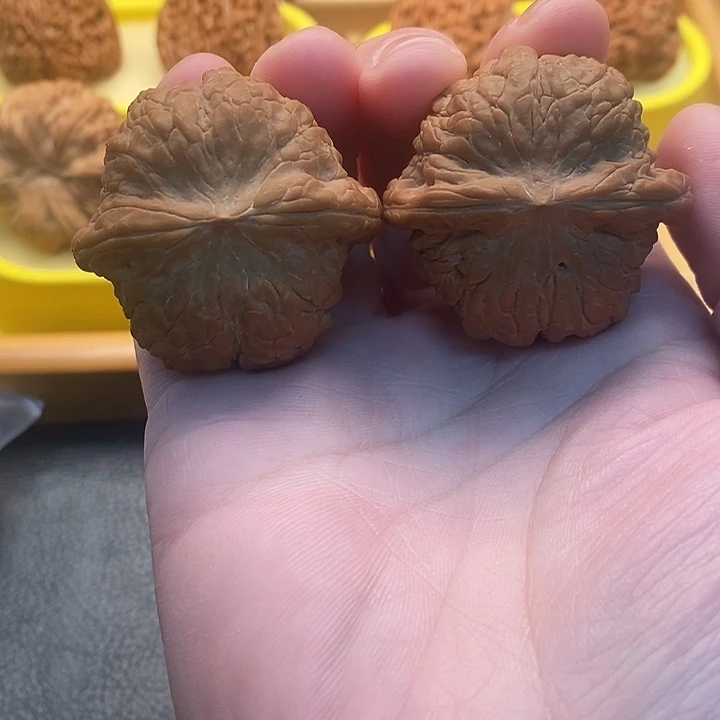 吊坠文玩核桃血麒麟