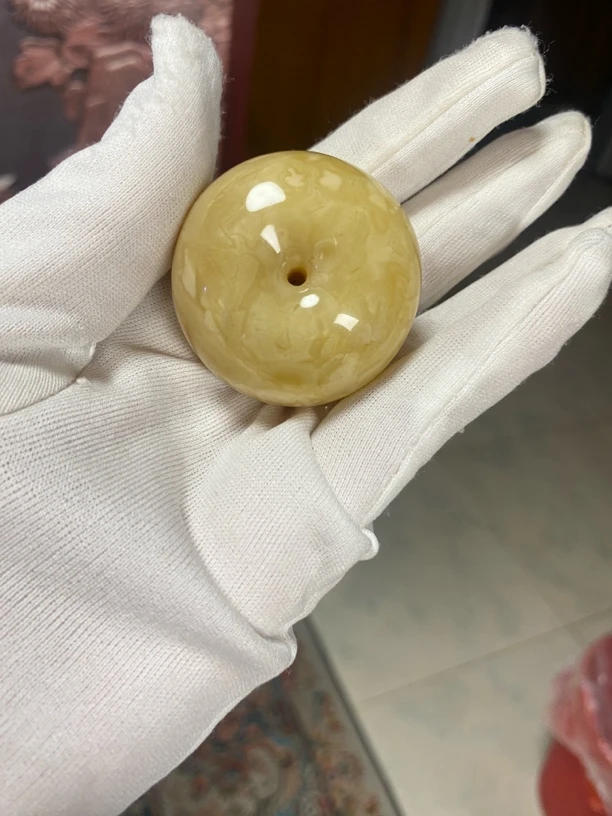 俄白花浓蜡平安扣吊坠