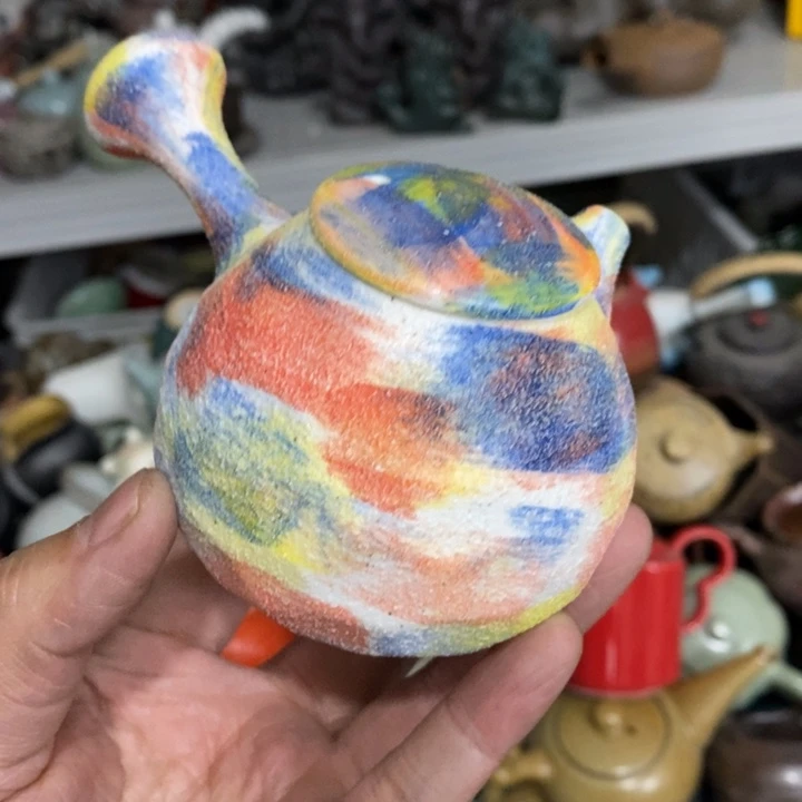 陶瓷艺术品及陶瓷壶