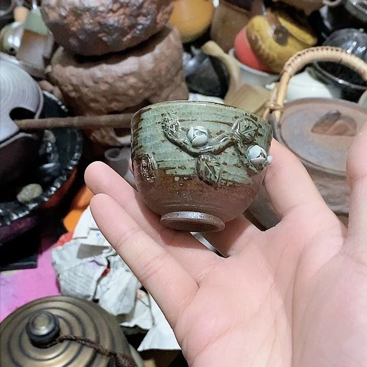 瓷片荷花的小秘密是否还有一个月内