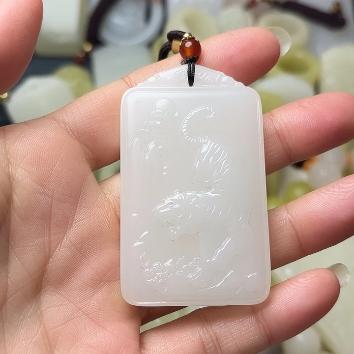 和田玉（糖玉）未镶嵌车挂