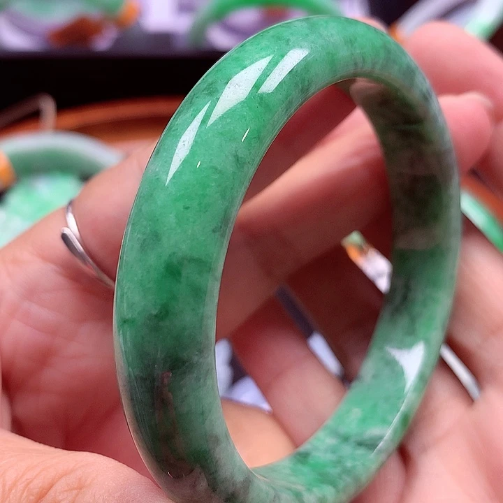 未镶嵌手镯翡翠翡翠