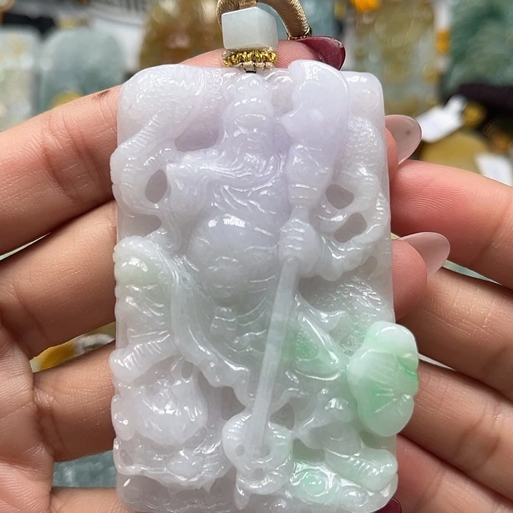 翡翠未镶嵌颈饰关二爷