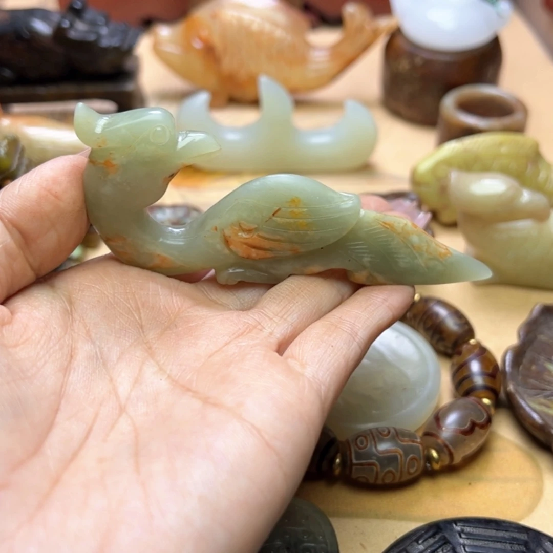 【闪购商品】蛇纹石玉颈饰未镶嵌