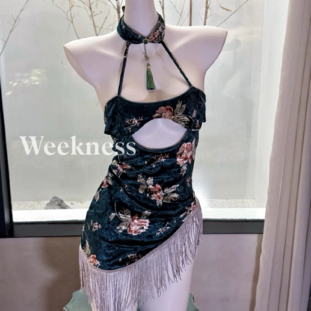 「weekness」人间富贵花丝绒旗袍