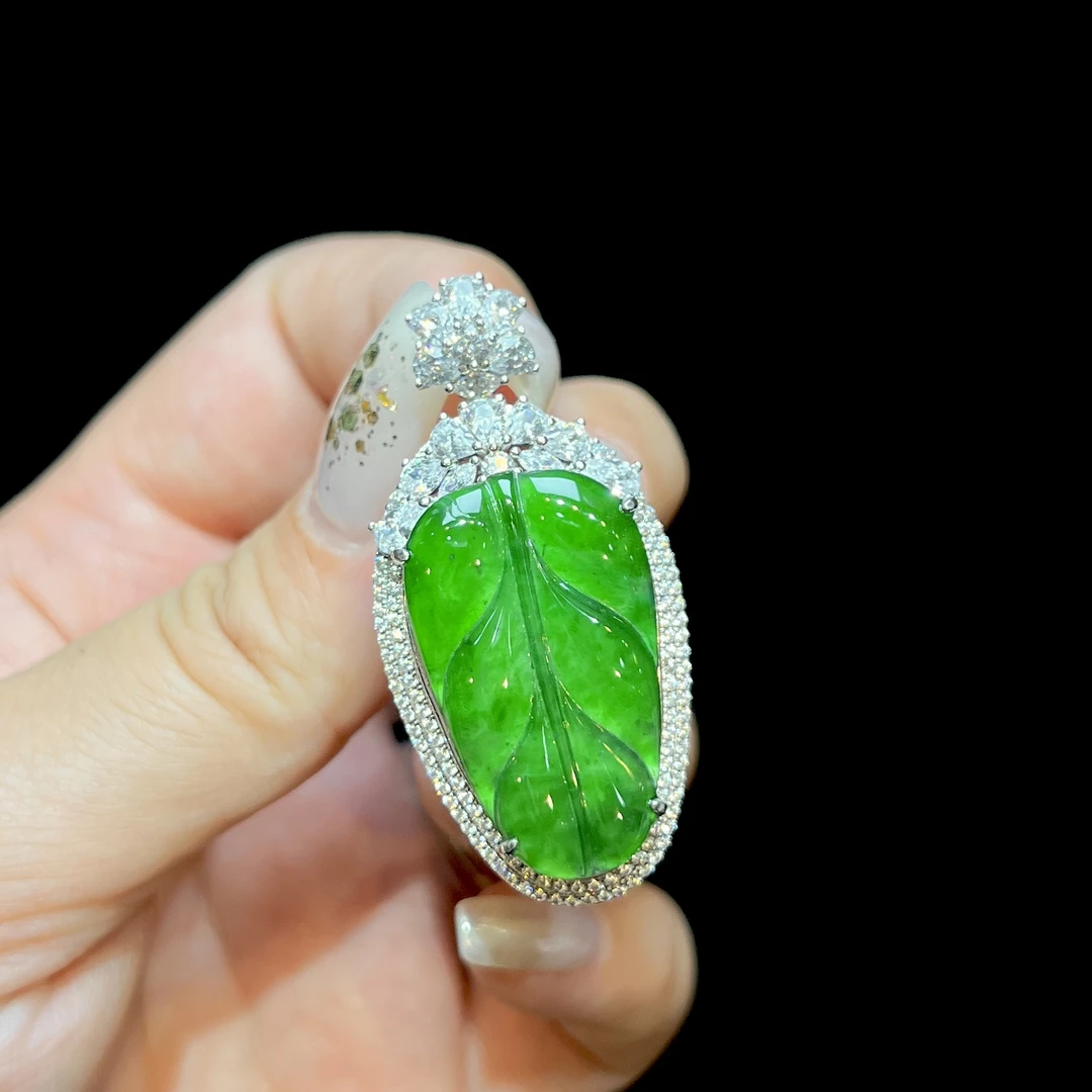 【金旭上成】天然翡翠A满绿叶子A075 多样性发一件