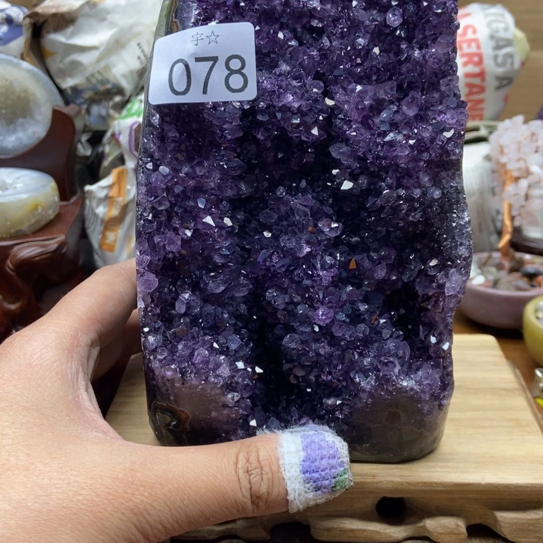 紫晶天然水晶摆件未镶嵌