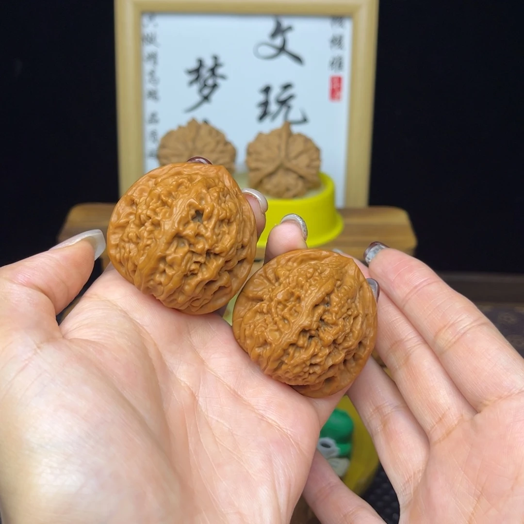 文玩核桃吊坠凤凰台42打底