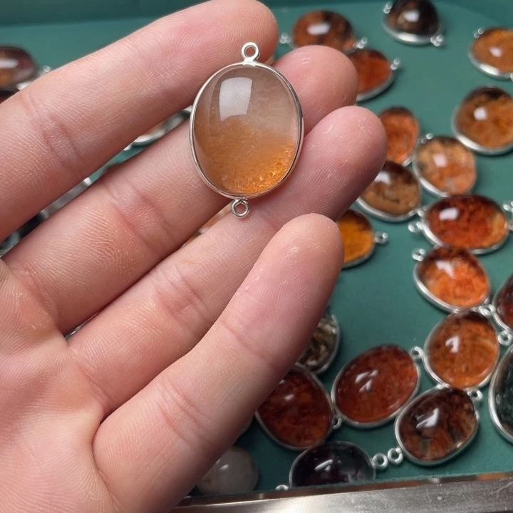 未镶嵌颈饰水晶水晶吊坠