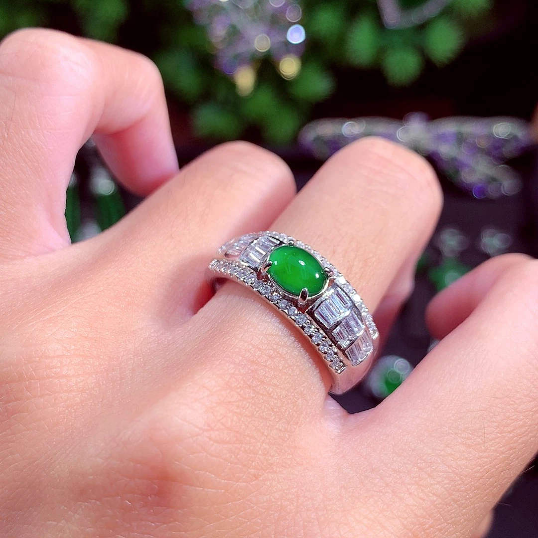 颈饰未镶嵌翡翠天然