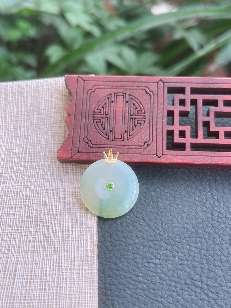 天然缅甸A货翡翠.尺寸21.4-4.1平安扣黄翡双彩果绿色金镶嵌气质玉