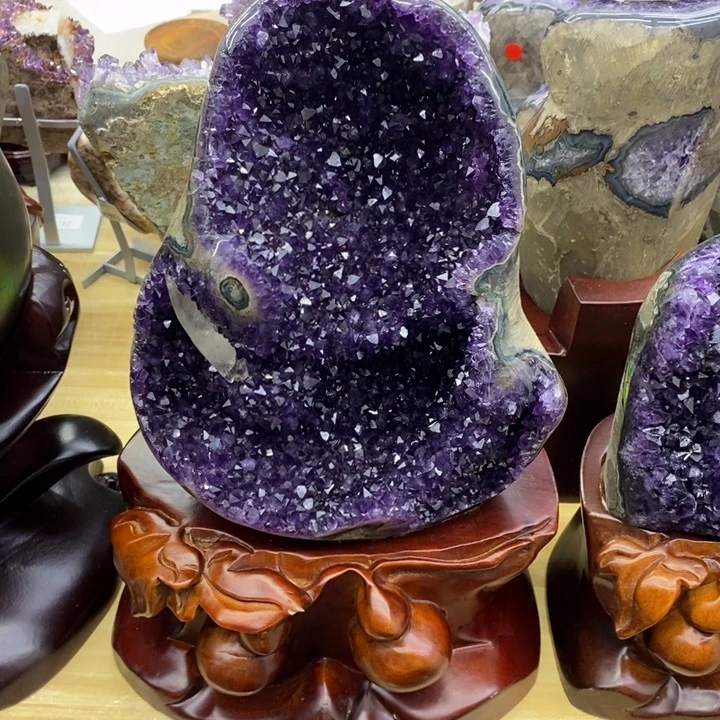 未镶嵌水晶大型摆件（非配饰）