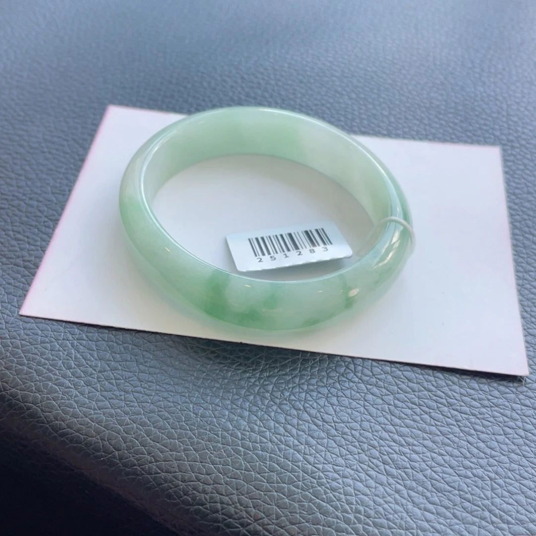 翡翠手镯未镶嵌53.5