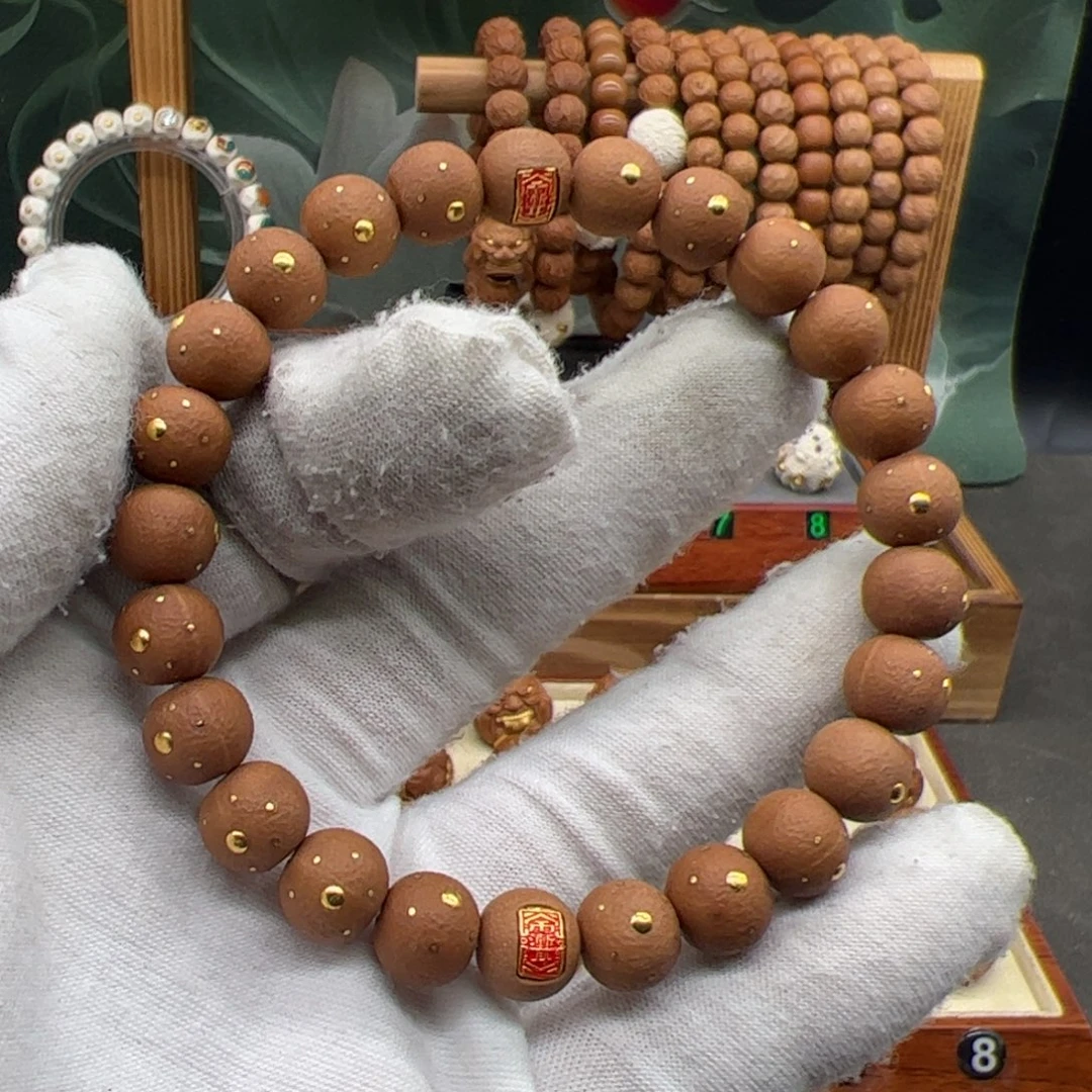 猴头核桃吊坠金钉