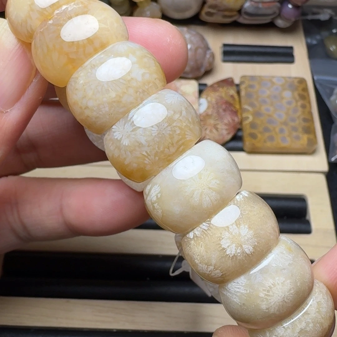 硅化玉未镶嵌纯天然色有机玉石保真惹