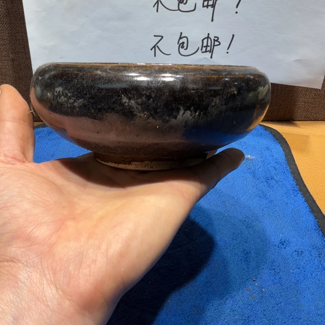 陶其他漂亮的小瓷瓶子