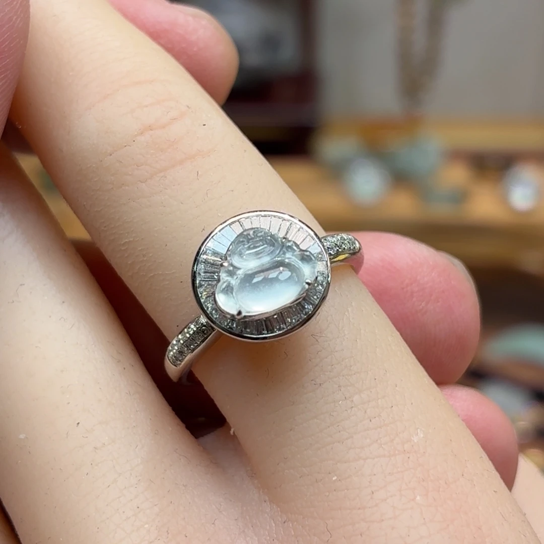 翡翠18K金镶嵌戒指