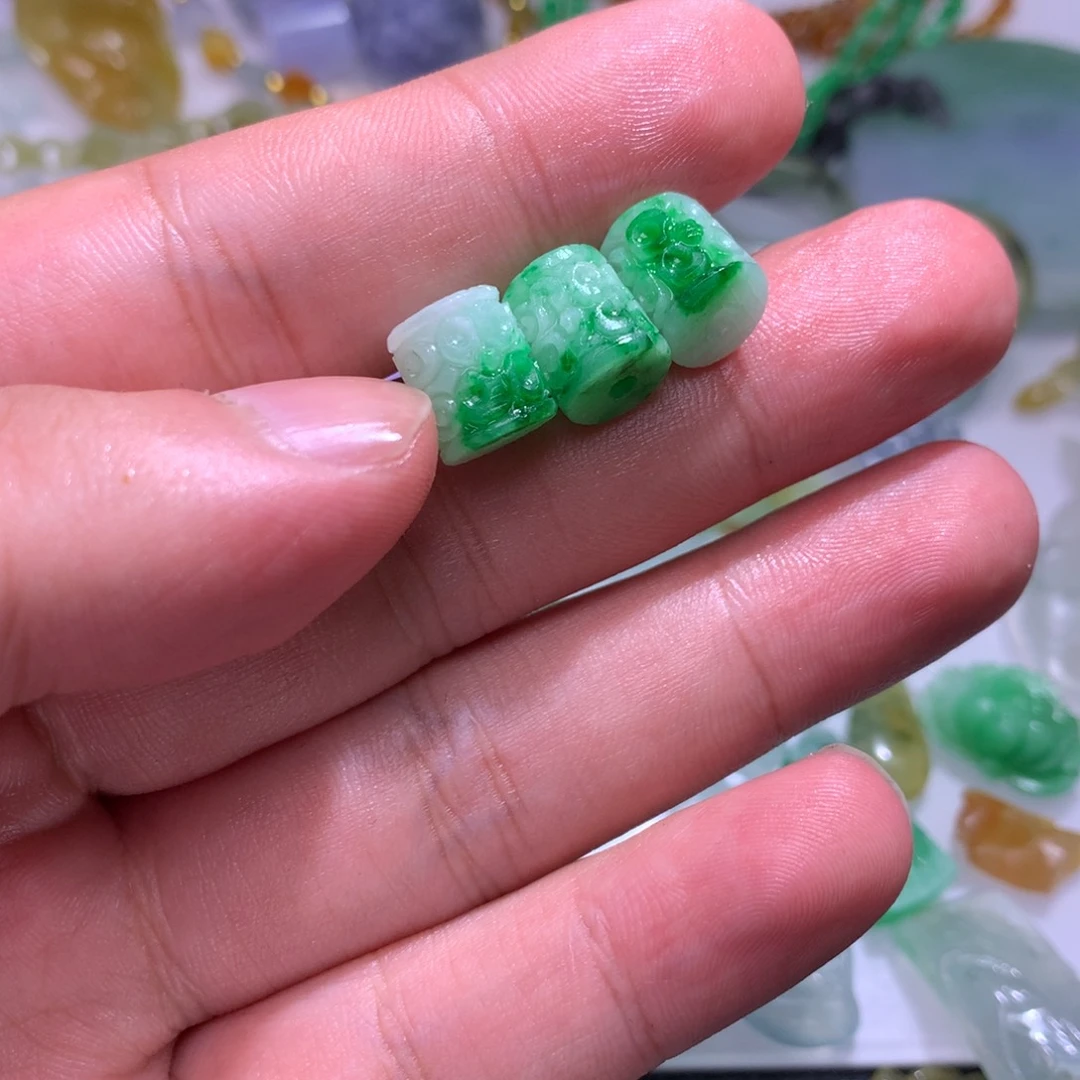 幸***开定制翡翠未镶嵌毛货