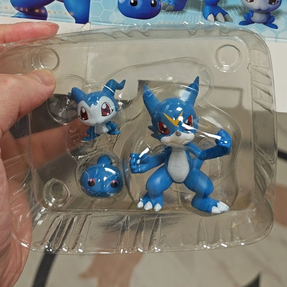 【全款现货】V仔兽 手办雕像摆件