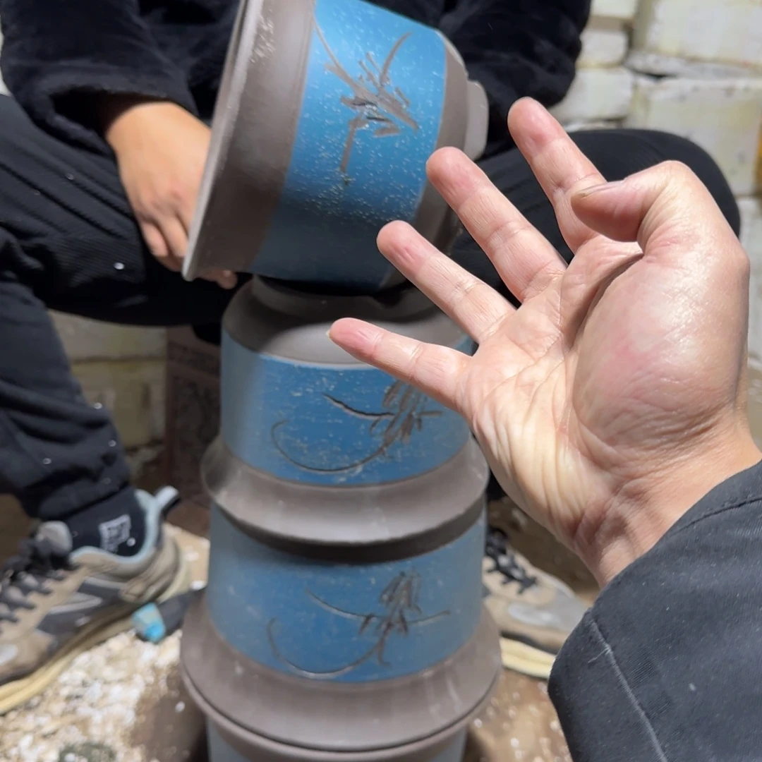 紫砂花盆口径18高度12口15高度10