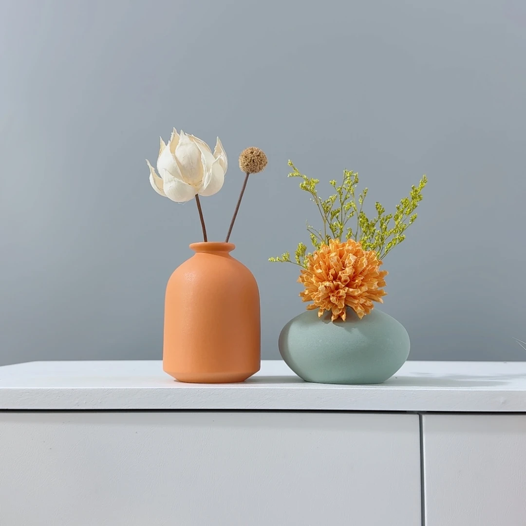 摆件陶瓷小花瓶含花总高约20-30cm