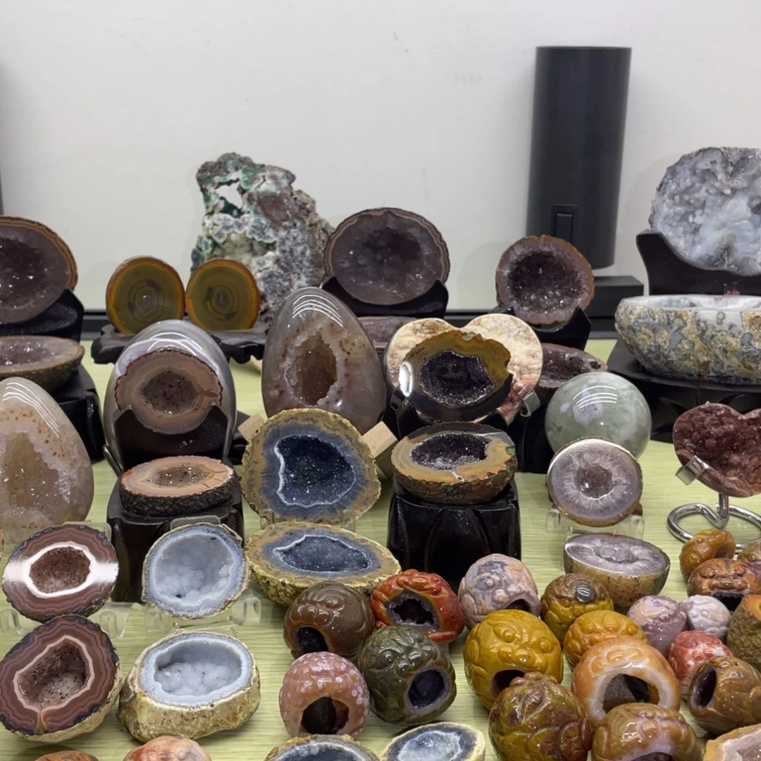 未镶嵌水晶大型摆件（非配饰）