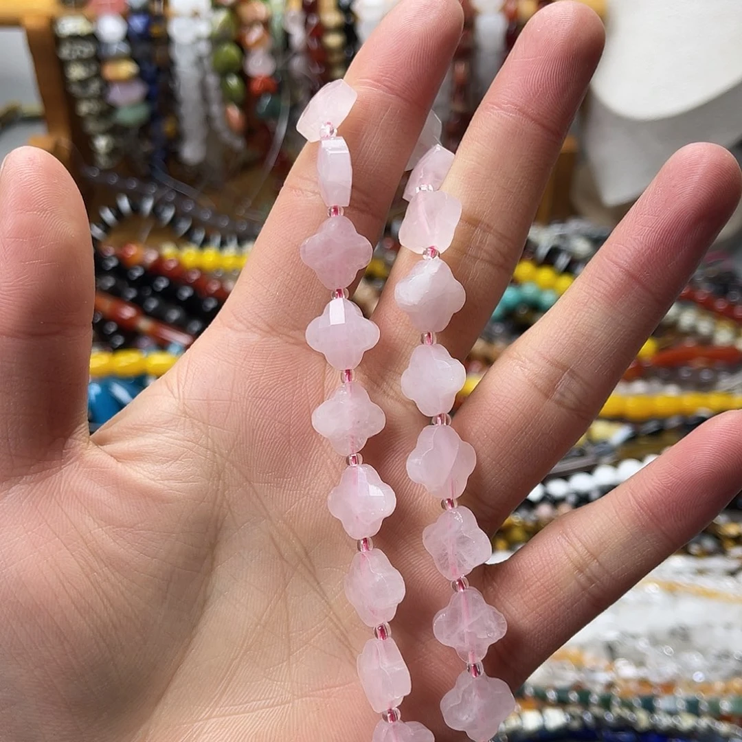 玛瑙/玉髓未镶嵌珠宝半成品卡13粉晶切面四叶草一条