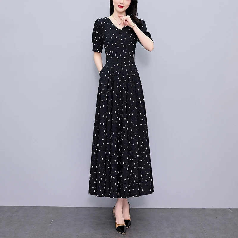 2025夏季新款高档印花碎花连衣裙大码胖收腰显瘦遮肚长裙