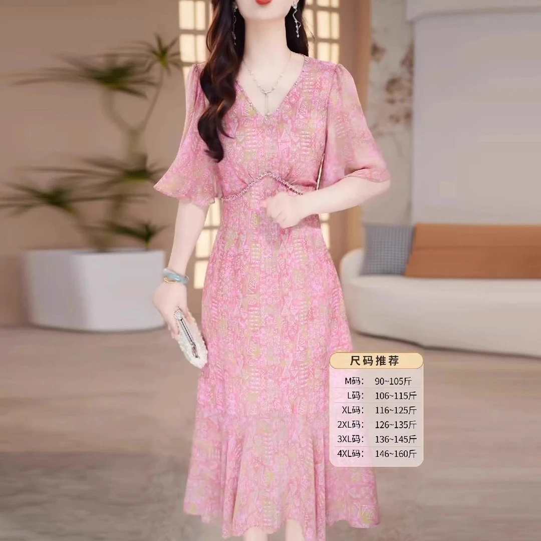 法式碎花连衣裙2025夏季新款气质女人味显瘦海边度假高贵