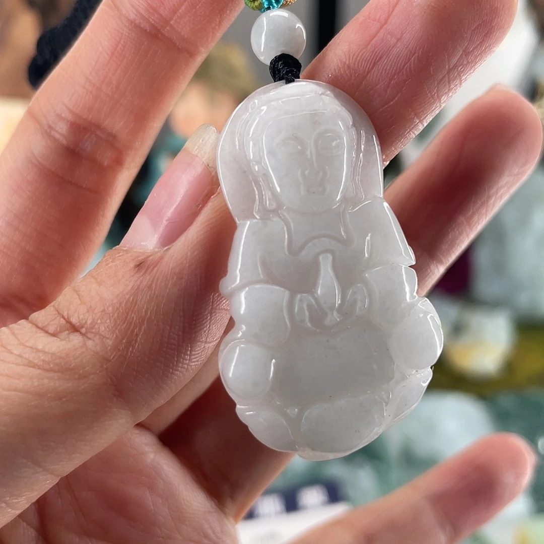 翡翠颈饰未镶嵌观音