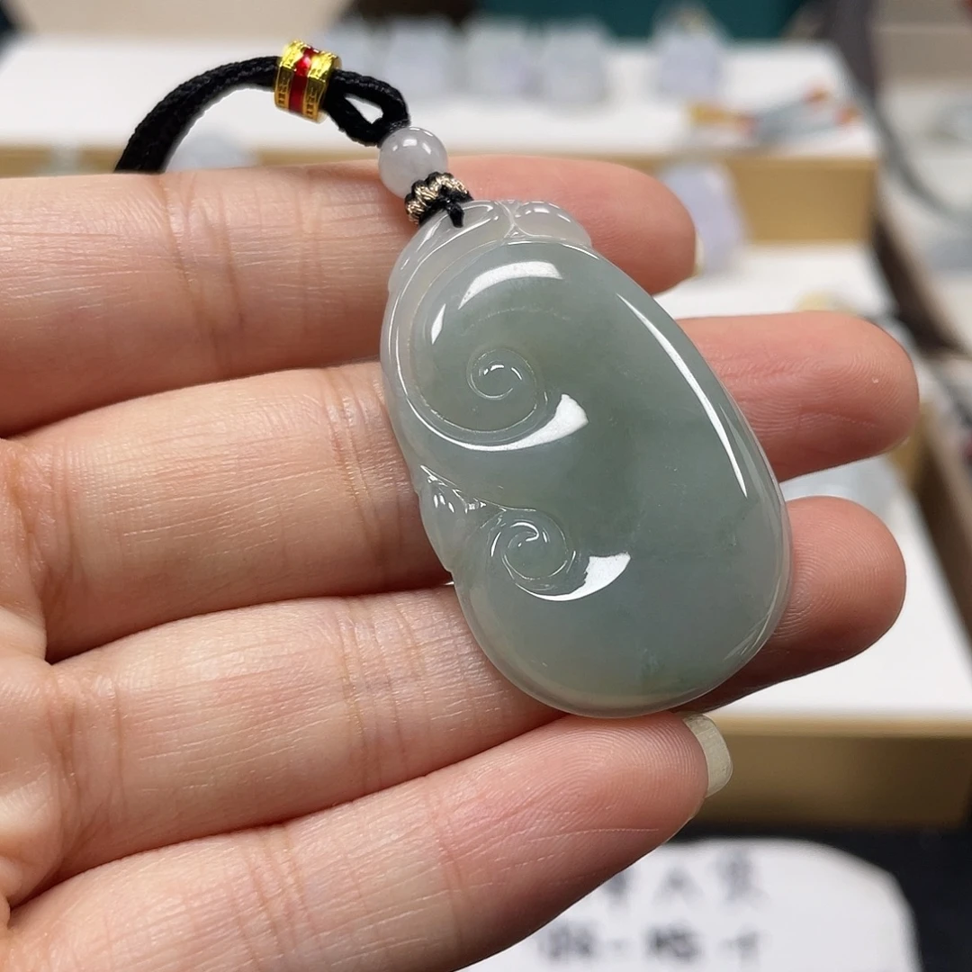 翡翠未镶嵌颈饰天然翡翠如意吊坠37号