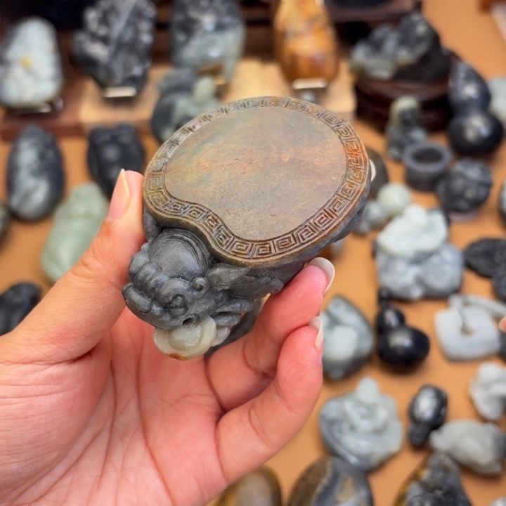 稻***c和田玉未镶嵌颈饰