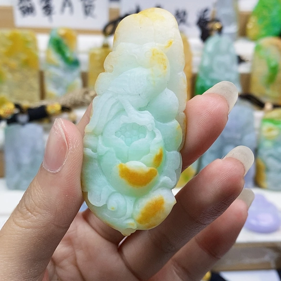 定制翡翠未镶嵌翡翠
