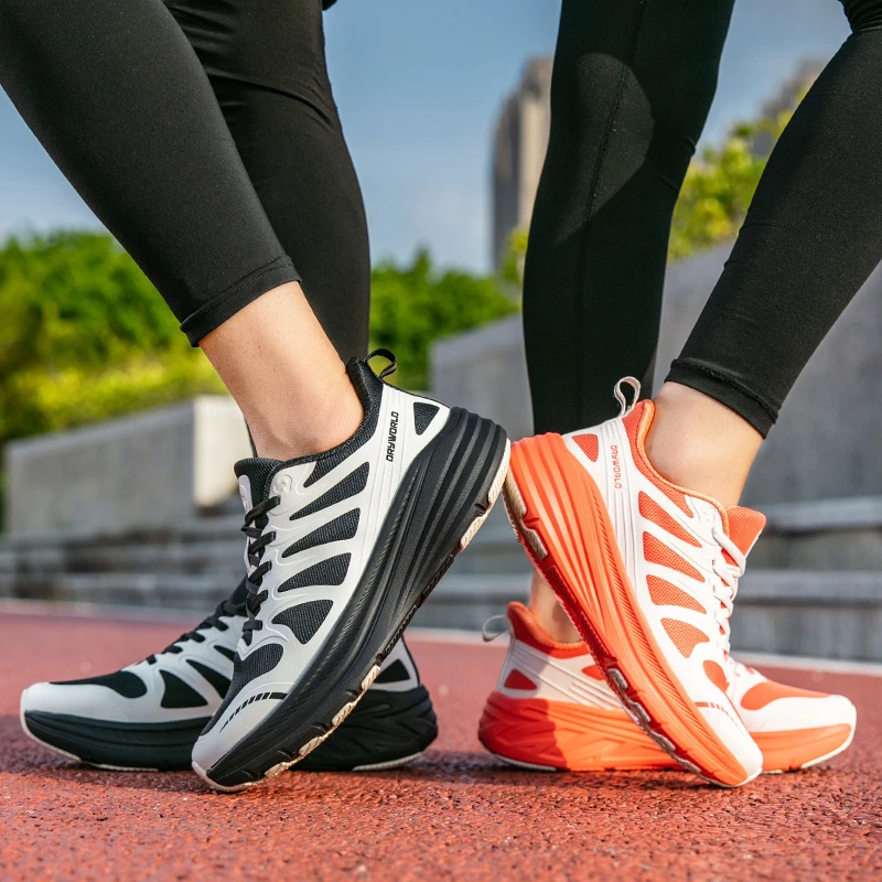 巨沃德夏季新款情侣时尚减震跑步鞋轻便透气运动休闲鞋男士DG8006