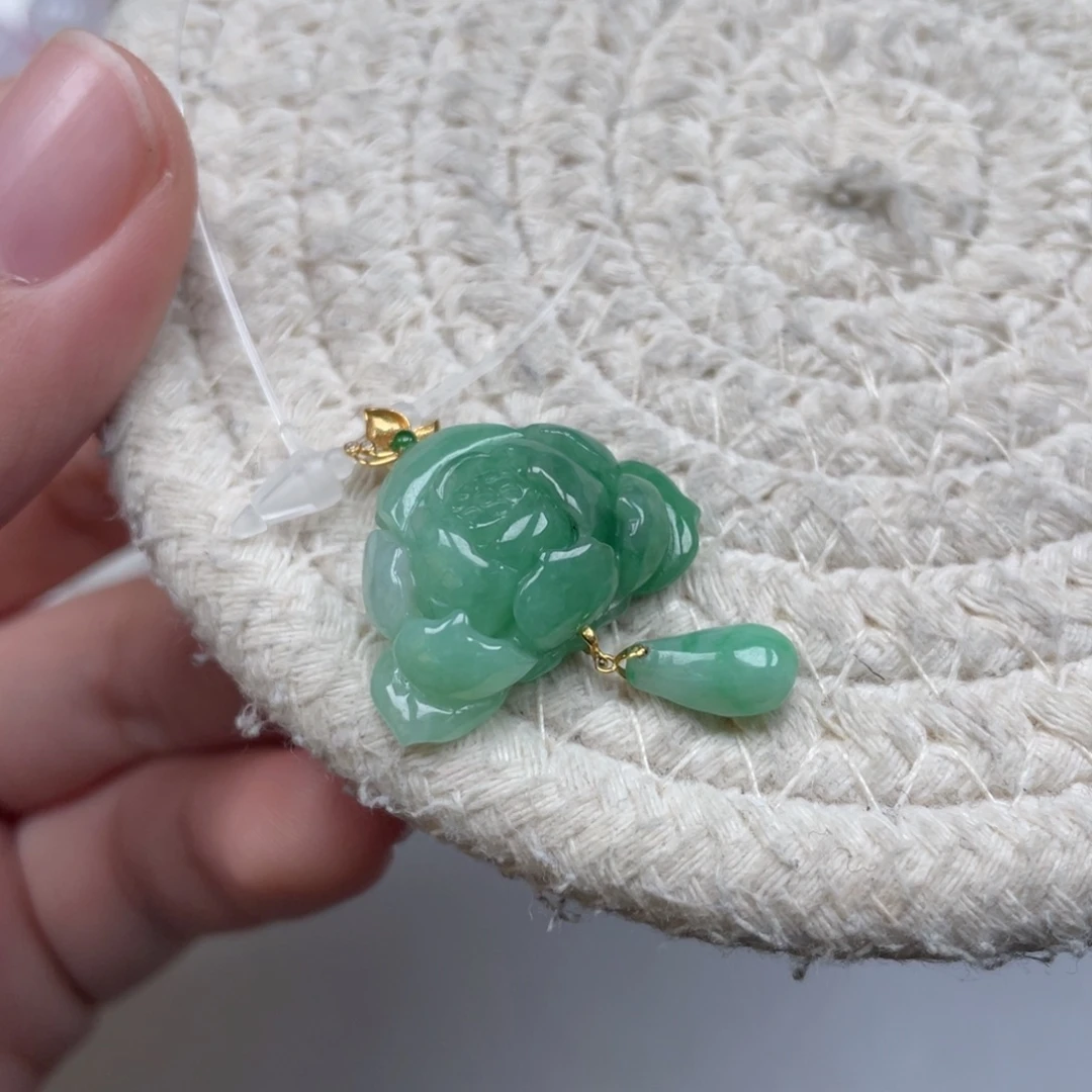 翡翠18K金镶嵌颈饰天然A货缅甸翡翠