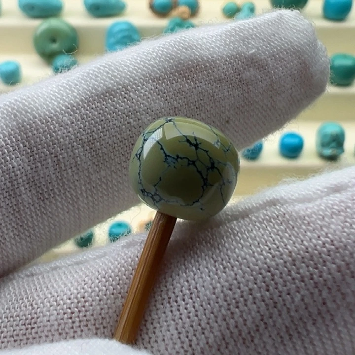 绿松石未镶嵌珠宝奇石10.2