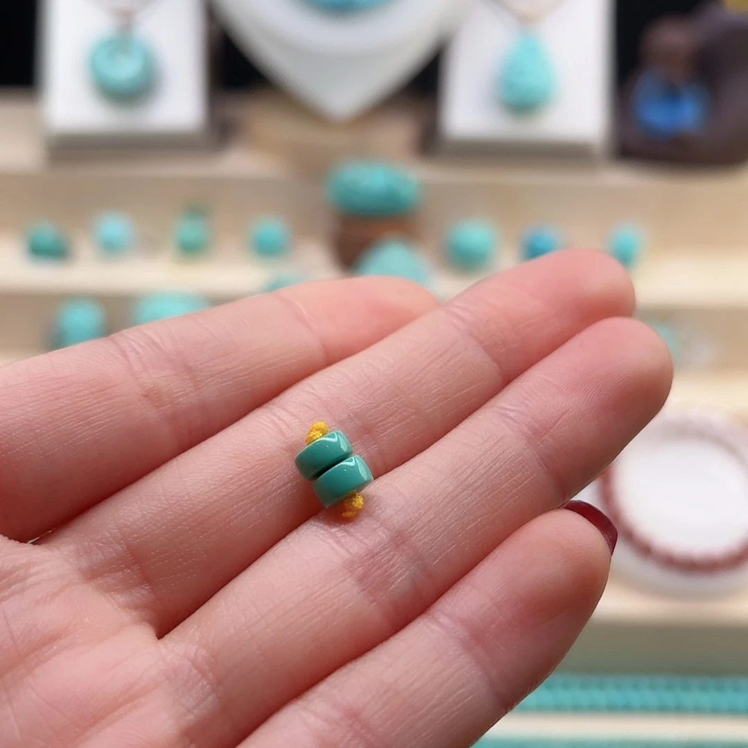 绿松石配饰未镶嵌